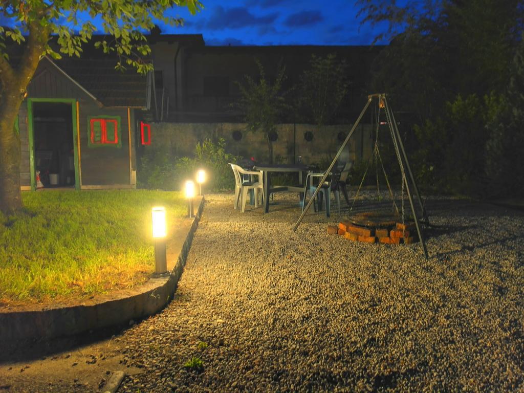 Family Guesthouse Greenslo Ljubljana Exterior foto